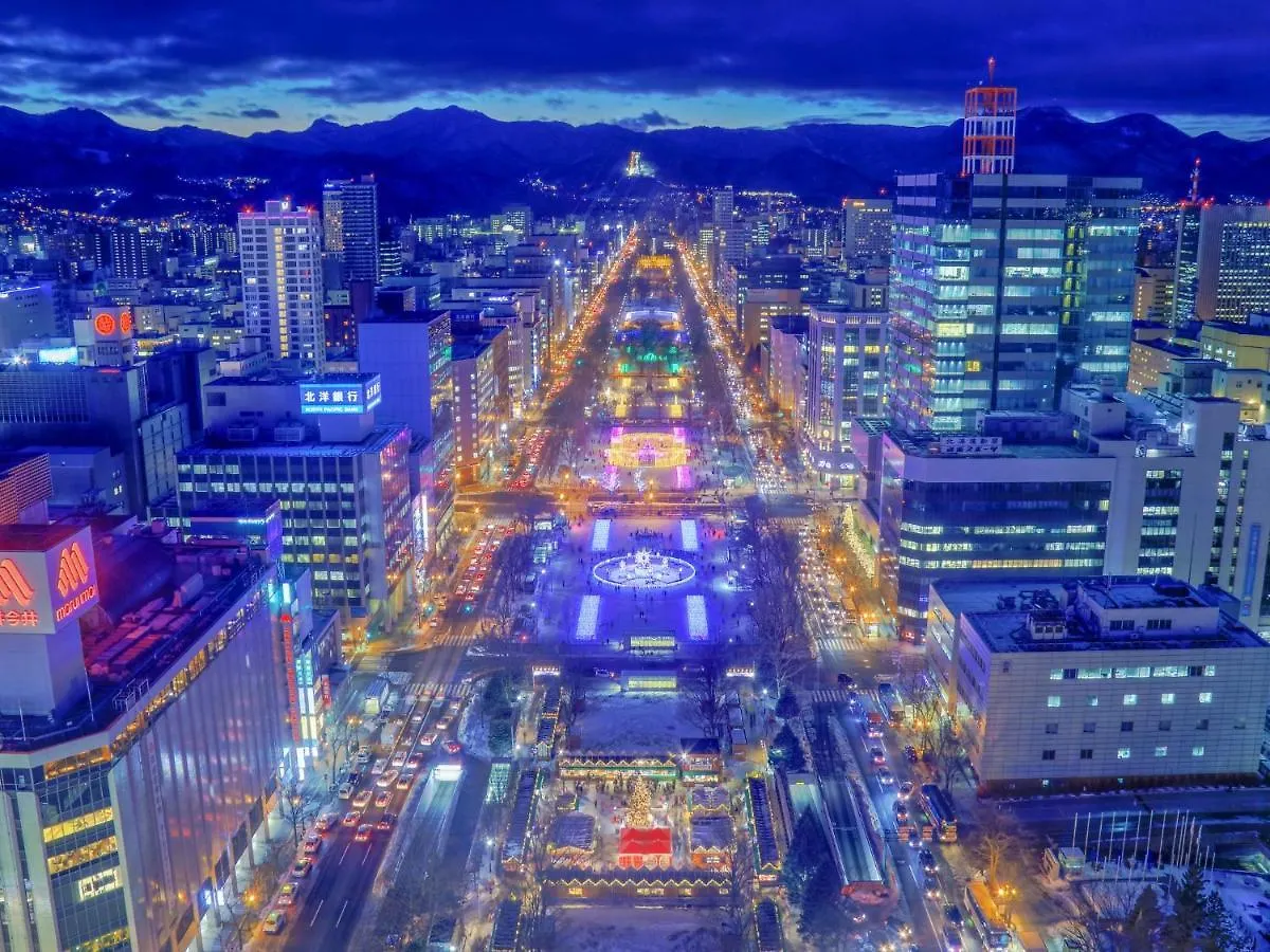 Sapporo View Hotel Odori Park 5*,