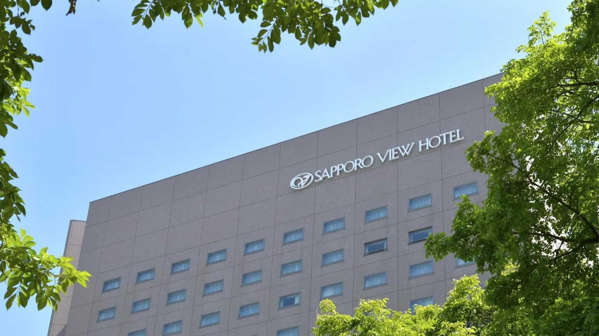 Sapporo View Hotel Odori Park 5*,